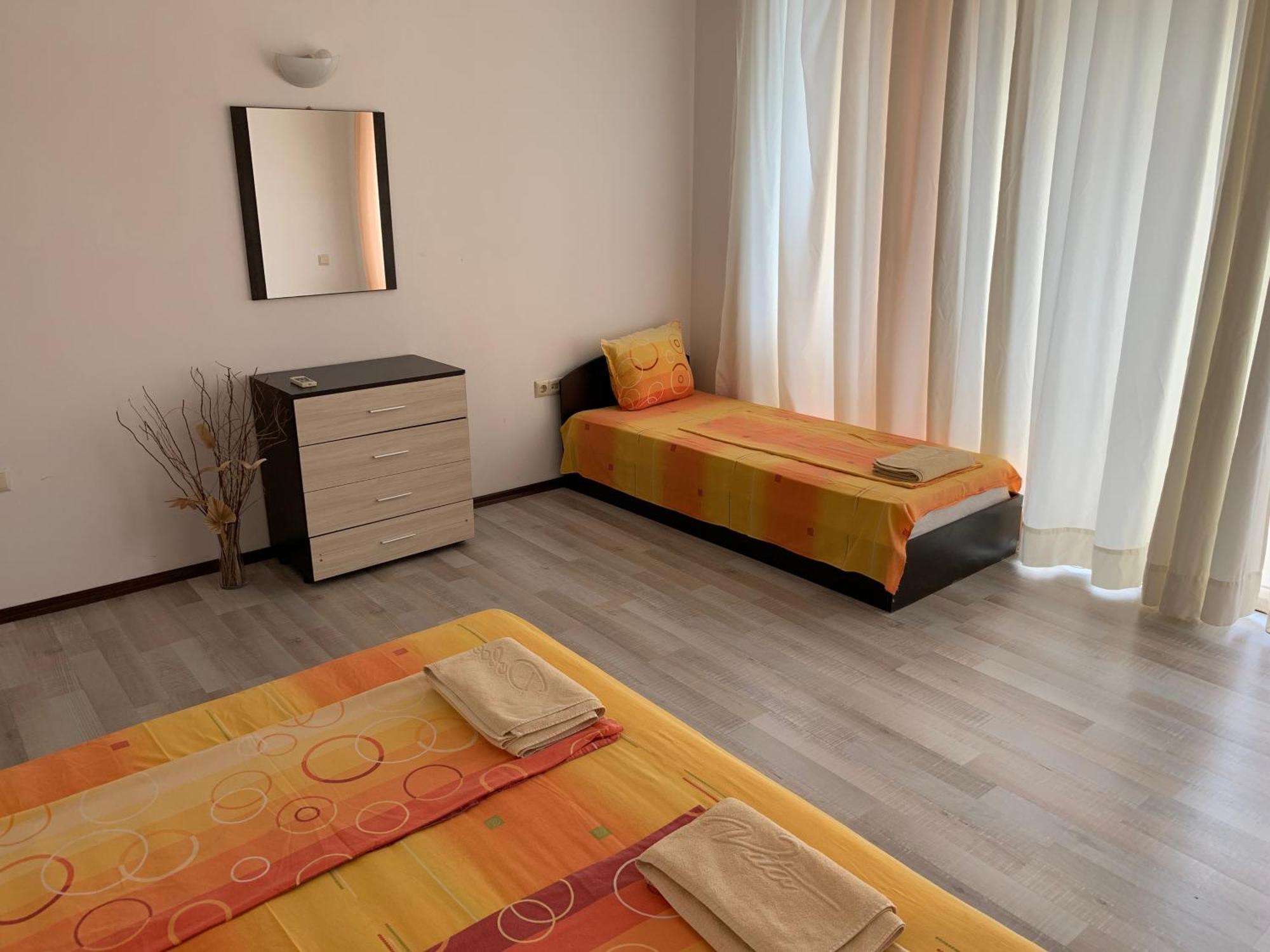 Apartment Safo And *